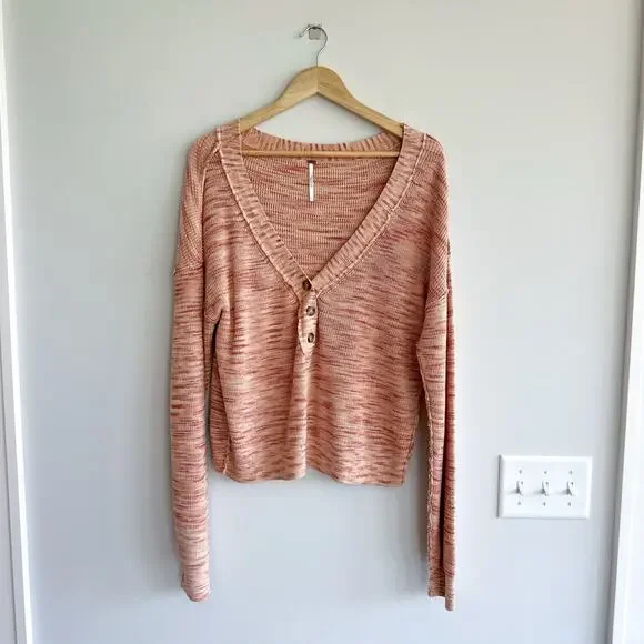 Free People Mercury Henley Sweater in Dried Roses Combo S V-Necks